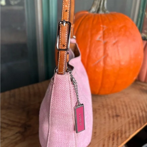 2000 Pink Y2K coach bag with pink charm - Picture 4 of 16